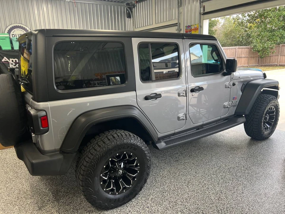 2019 Jeep JL Wrangler - Image 2 of 19