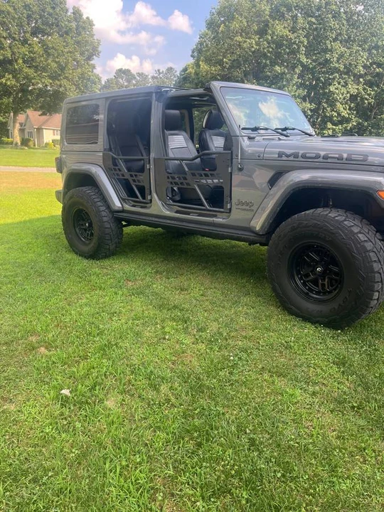 2019 Jeep JL Wrangler - Image 8 of 8