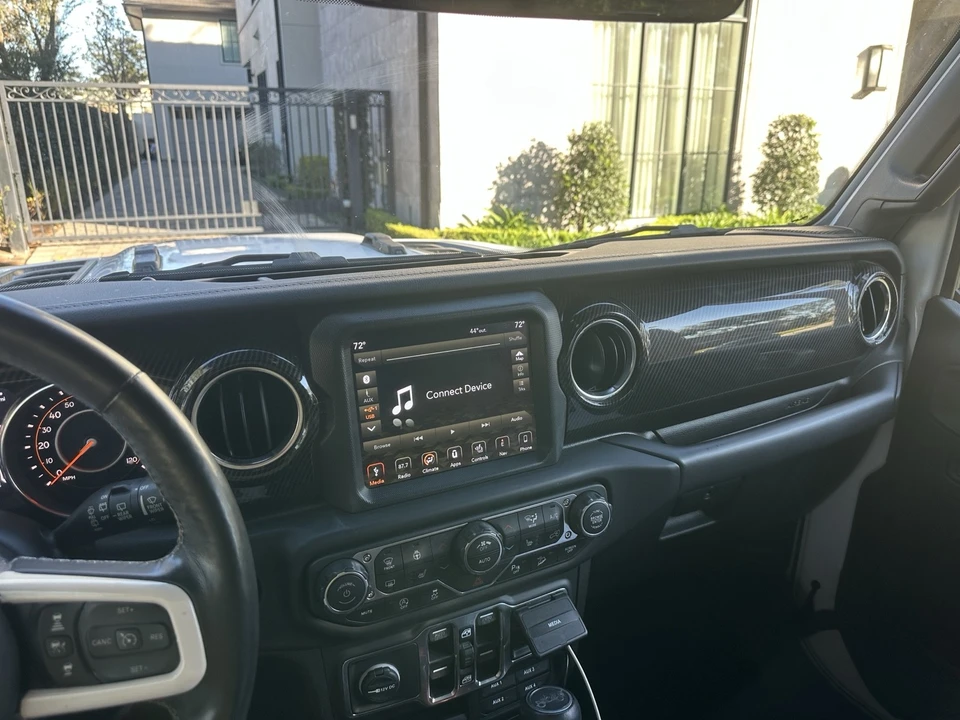 2019 Jeep JL Wrangler - Image 5 of 8