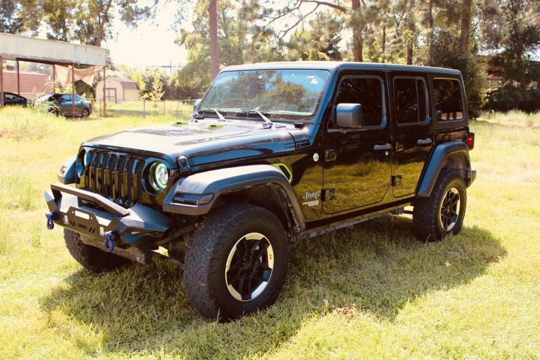 2019 Jeep JL Wrangler - Image 6 of 12