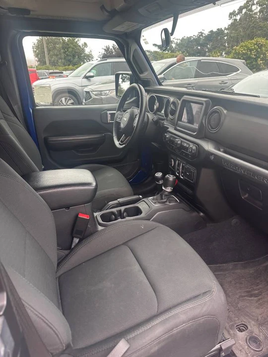 2019 Jeep JL Wrangler - Image 10 of 12