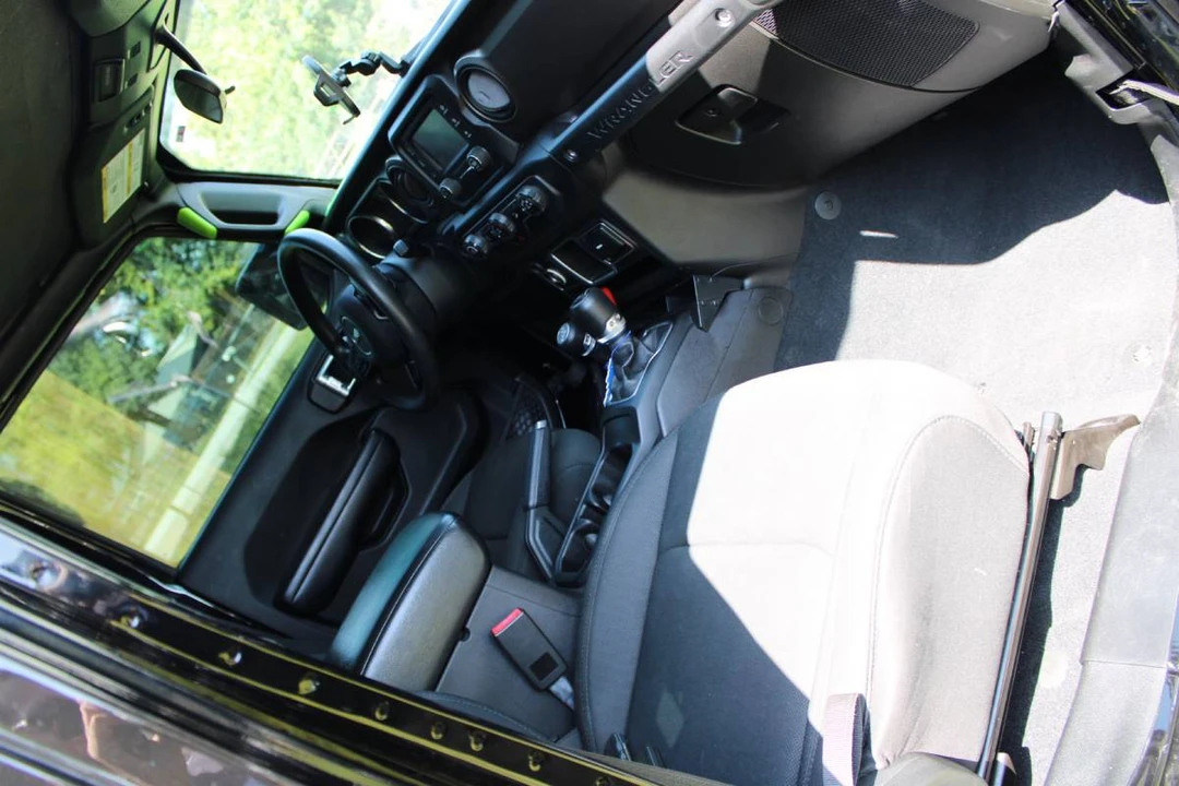 2019 Jeep JL Wrangler - Image 10 of 12