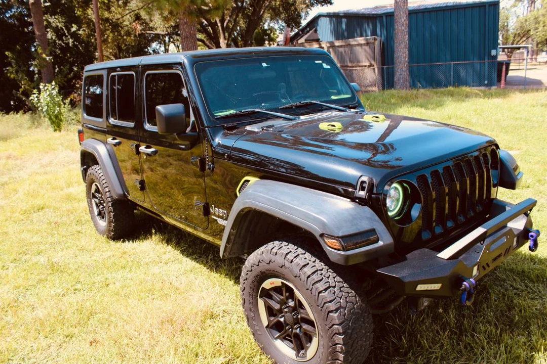 2019 Jeep JL Wrangler - Image 3 of 12