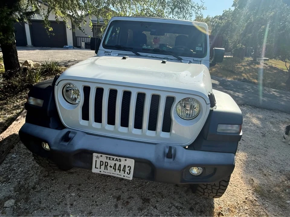 2019 Jeep JL Wrangler - Image 2 of 11