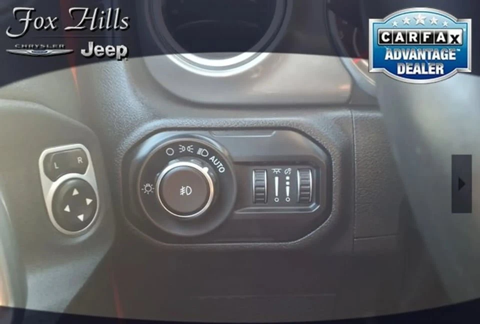 2019 Jeep JL Wrangler - Image 14 of 20