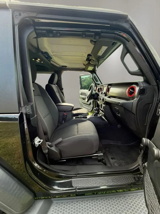 2019 Jeep JL Wrangler - Image 11 of 17