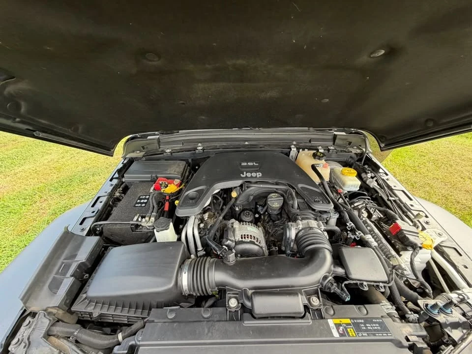 2019 Jeep JL Wrangler - Image 17 of 17