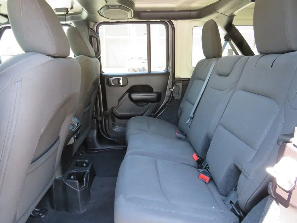 2019 Jeep JL Wrangler - Image 11 of 20
