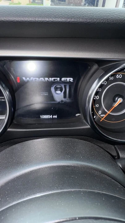 2019 Jeep JL Wrangler - Image 9 of 20