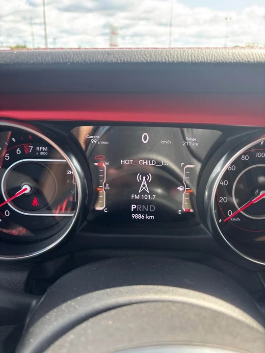 2019 Jeep JL Wrangler - Image 11 of 18