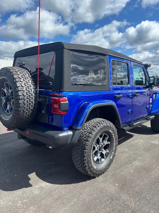 2019 Jeep JL Wrangler - Image 6 of 18