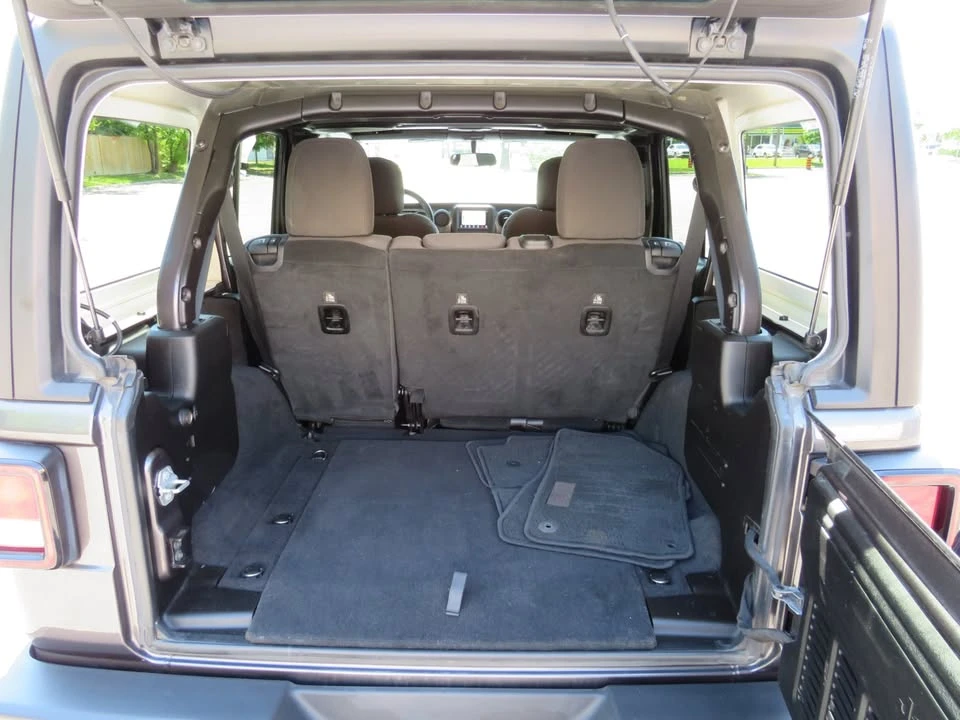 2019 Jeep JL Wrangler - Image 15 of 20