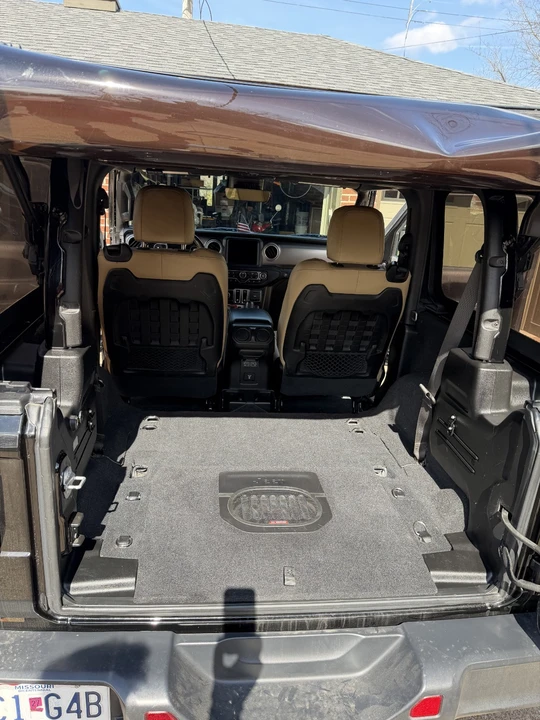 2019 Jeep JL Wrangler - Image 3 of 21
