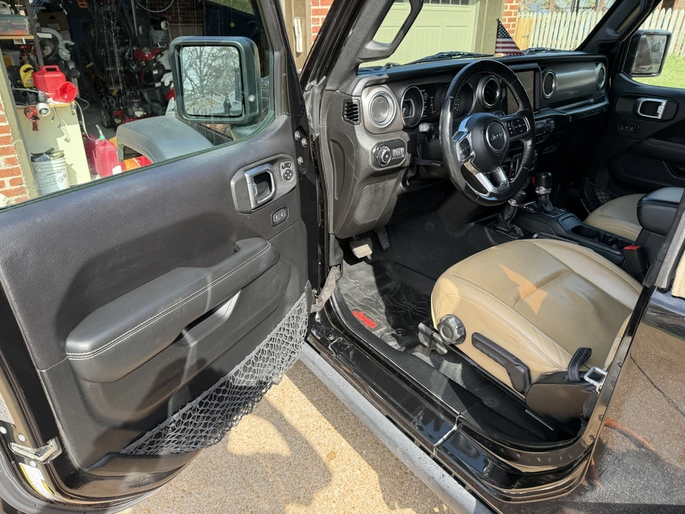 2019 Jeep JL Wrangler - Image 14 of 21