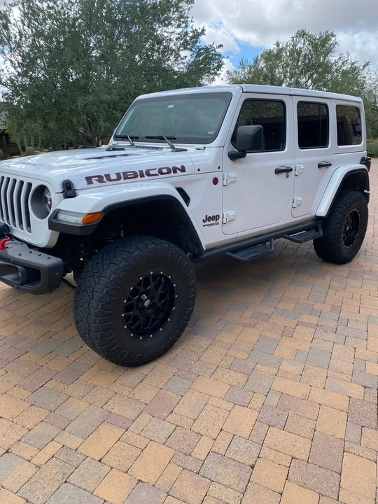 2019 Jeep JL Wrangler - Image 2 of 10