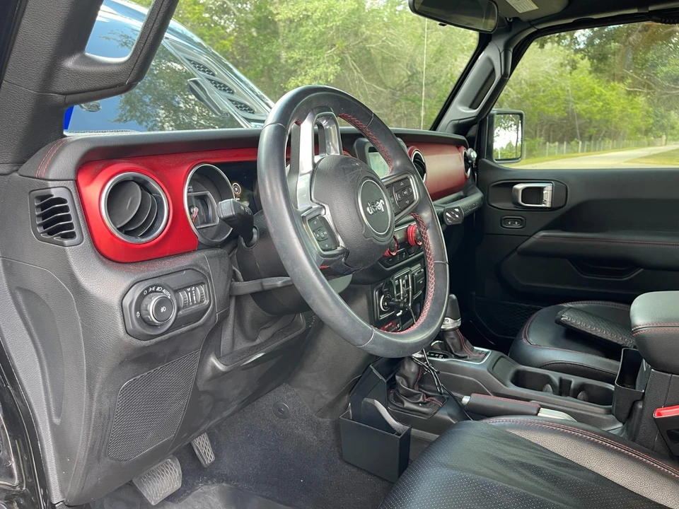 2019 Jeep JL Wrangler - Image 18 of 31