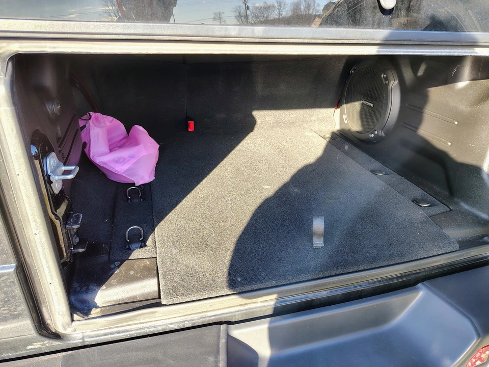 2019 Jeep JL Wrangler - Image 15 of 21