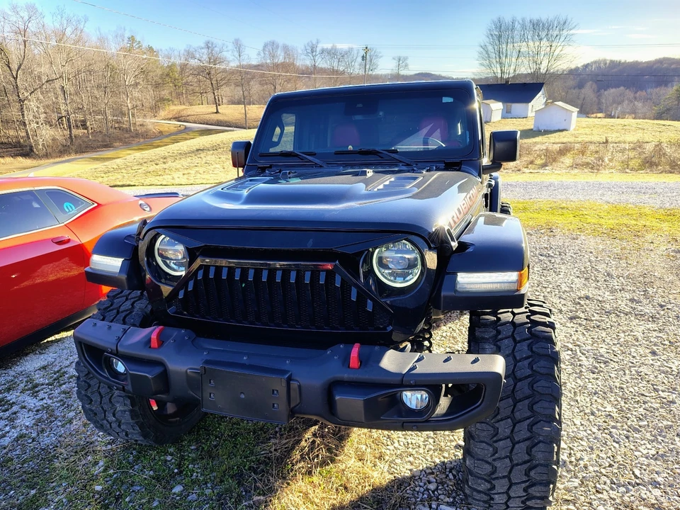 2019 Jeep JL Wrangler - Image 2 of 21