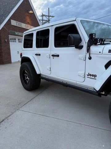 2019 Jeep JL Wrangler - Image 4 of 15