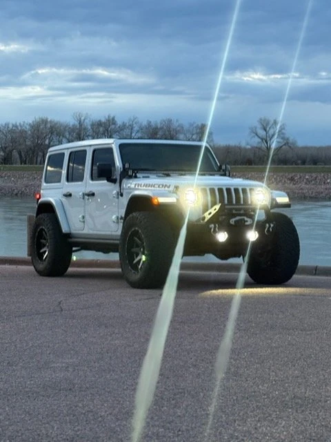2019 Jeep JL Wrangler - Image 7 of 15