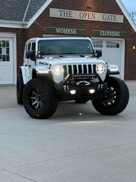 2019 Jeep JL Wrangler - Image 2 of 15