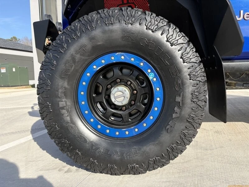 2019 Jeep JL Wrangler - Image 29 of 31