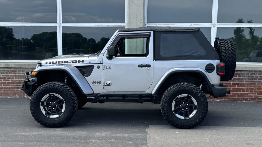 2019 Jeep JL Wrangler - Image 2 of 9