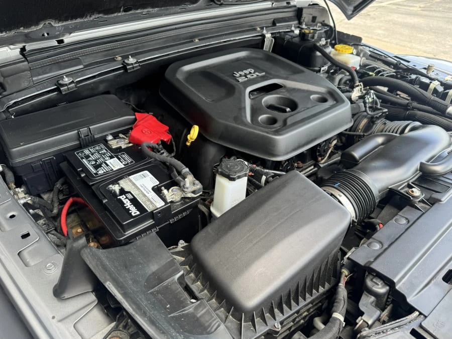 2019 Jeep JL Wrangler - Image 9 of 9