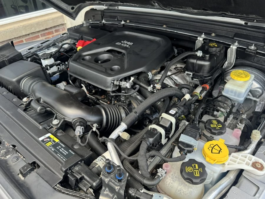 2019 Jeep JL Wrangler - Image 8 of 9