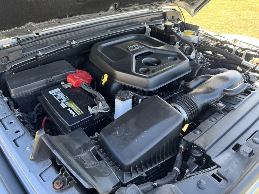 2019 Jeep JL Wrangler - Image 7 of 8