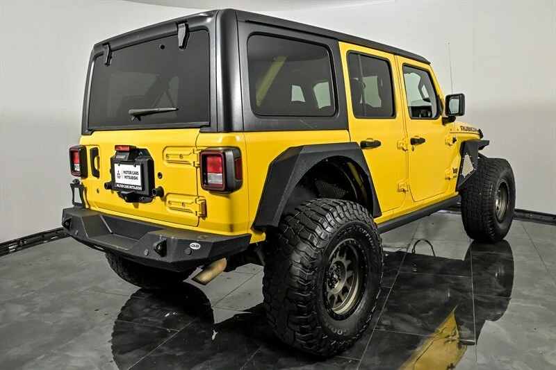 2019 Jeep JL Wrangler - Image 9 of 28