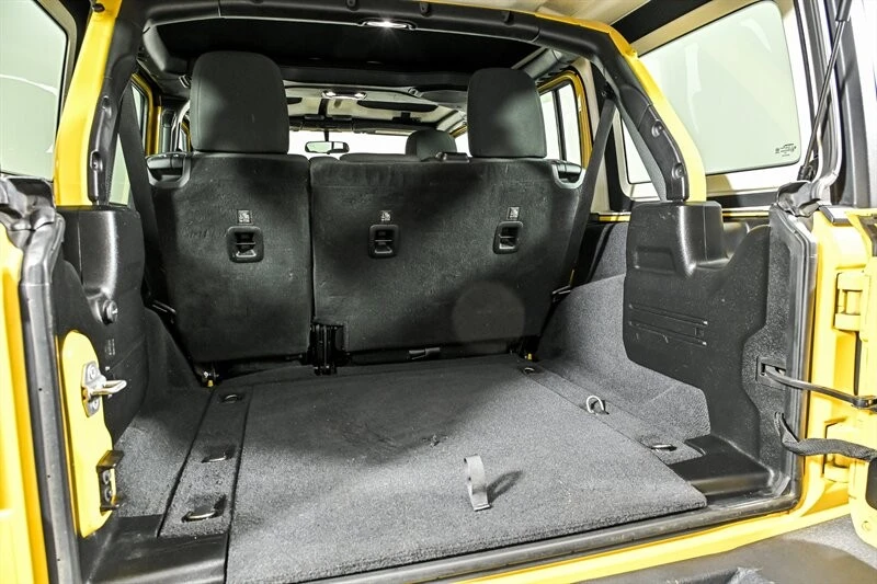 2019 Jeep JL Wrangler - Image 11 of 28