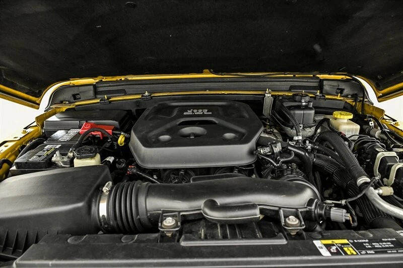 2019 Jeep JL Wrangler - Image 12 of 28