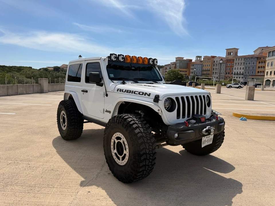 2019 Jeep JL Wrangler - Image 14 of 31