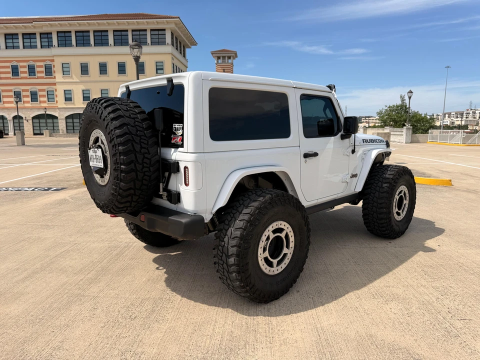 2019 Jeep JL Wrangler - Image 11 of 31