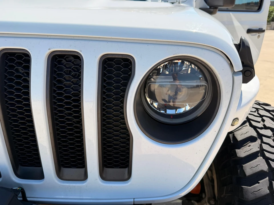 2019 Jeep JL Wrangler - Image 24 of 31