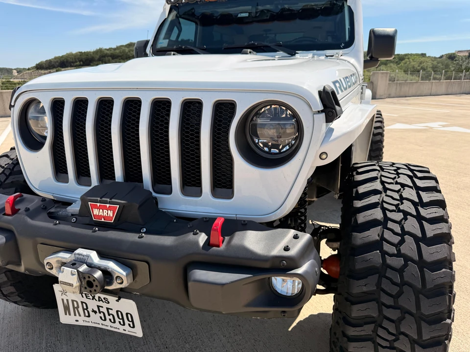 2019 Jeep JL Wrangler - Image 19 of 31
