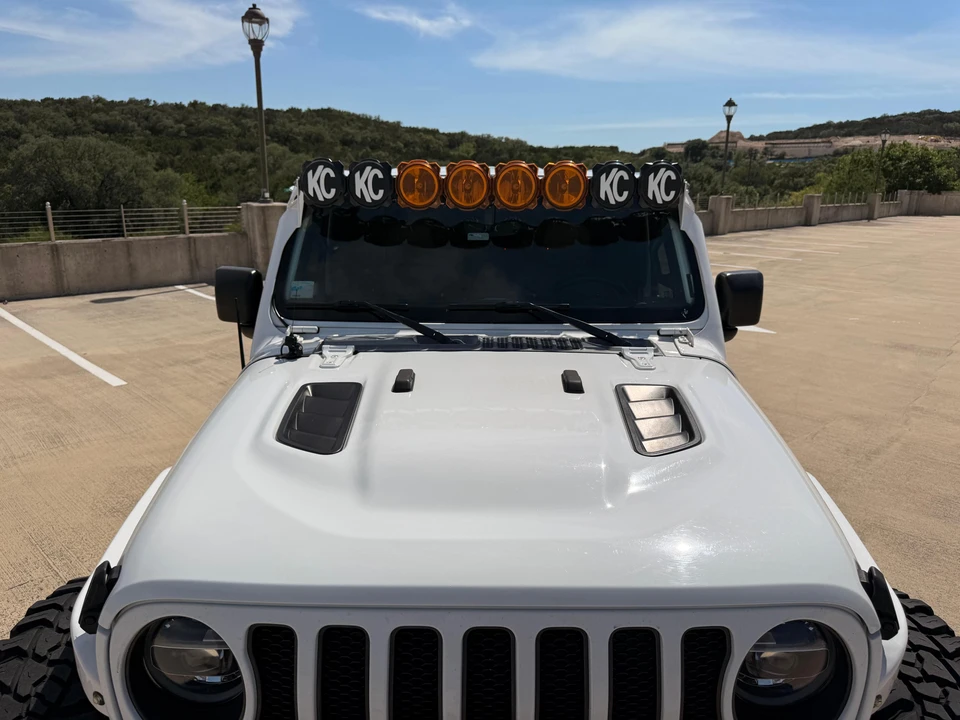 2019 Jeep JL Wrangler - Image 21 of 31