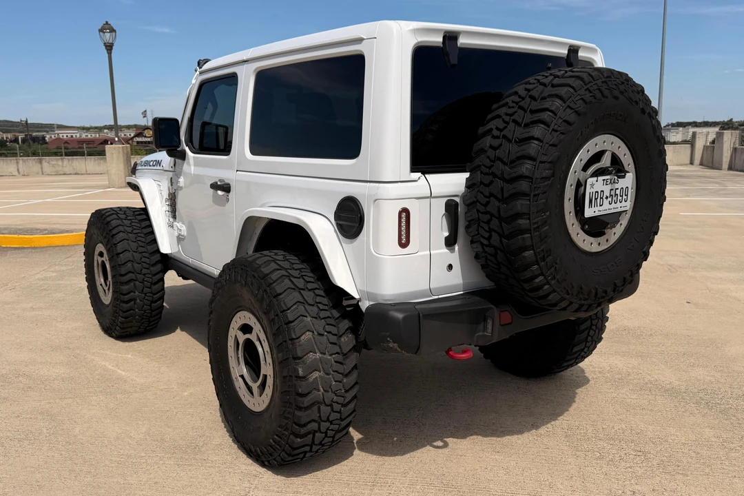2019 Jeep JL Wrangler - Image 4 of 31