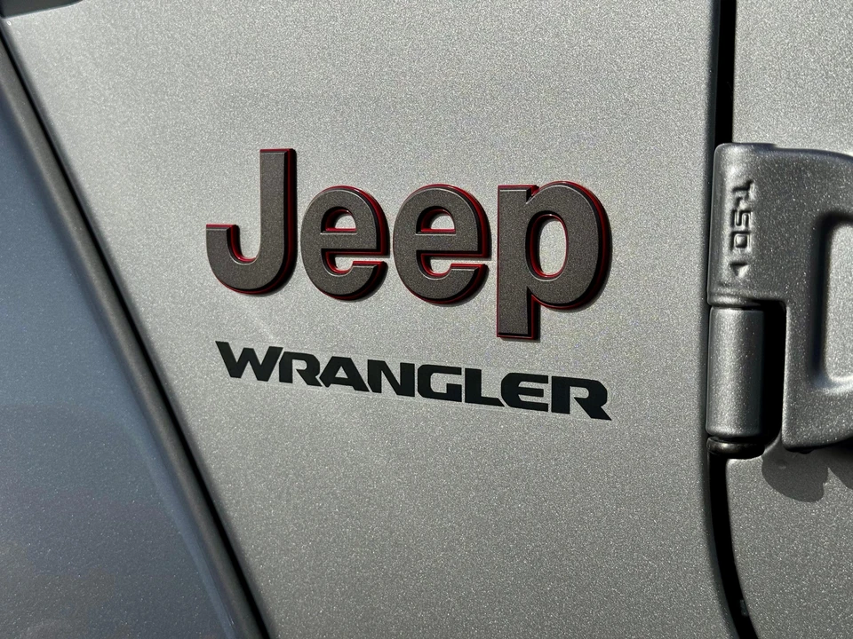 2019 Jeep JL Wrangler - Image 24 of 31
