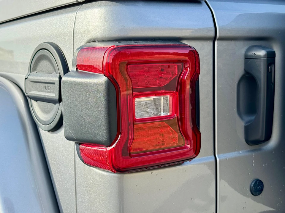 2019 Jeep JL Wrangler - Image 27 of 31
