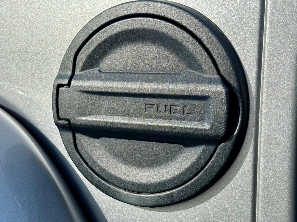 2019 Jeep JL Wrangler - Image 26 of 31