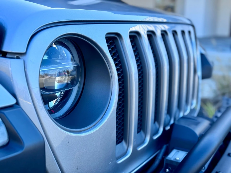 2019 Jeep JL Wrangler - Image 15 of 31