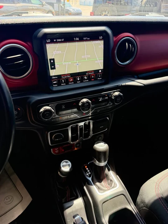 2019 Jeep JL Wrangler - Image 8 of 10