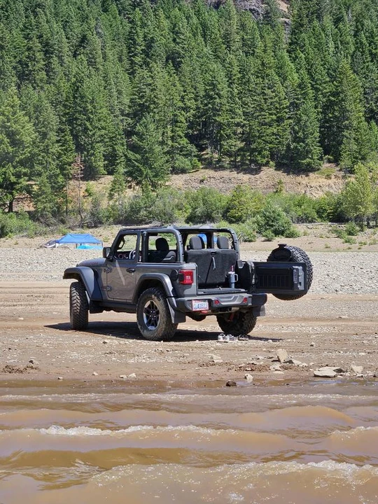 2019 Jeep JL Wrangler - Image 6 of 7