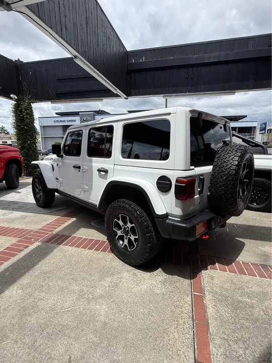 2019 Jeep JL Wrangler - Image 4 of 9