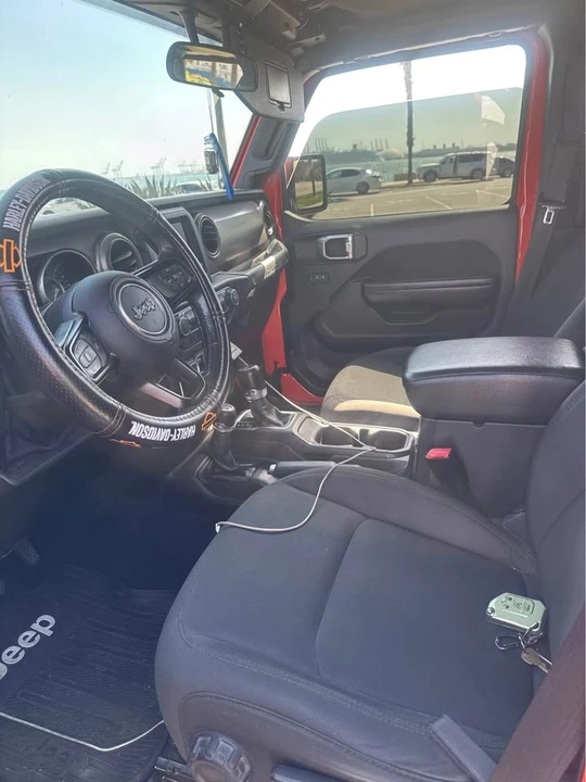 2019 Jeep JL Wrangler - Image 5 of 6