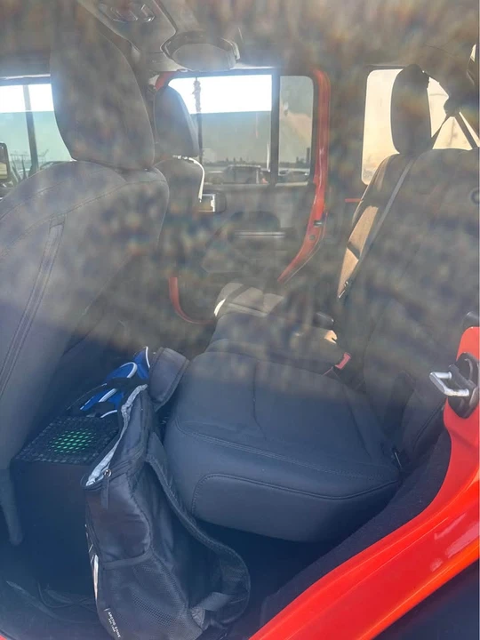 2019 Jeep JL Wrangler - Image 6 of 6