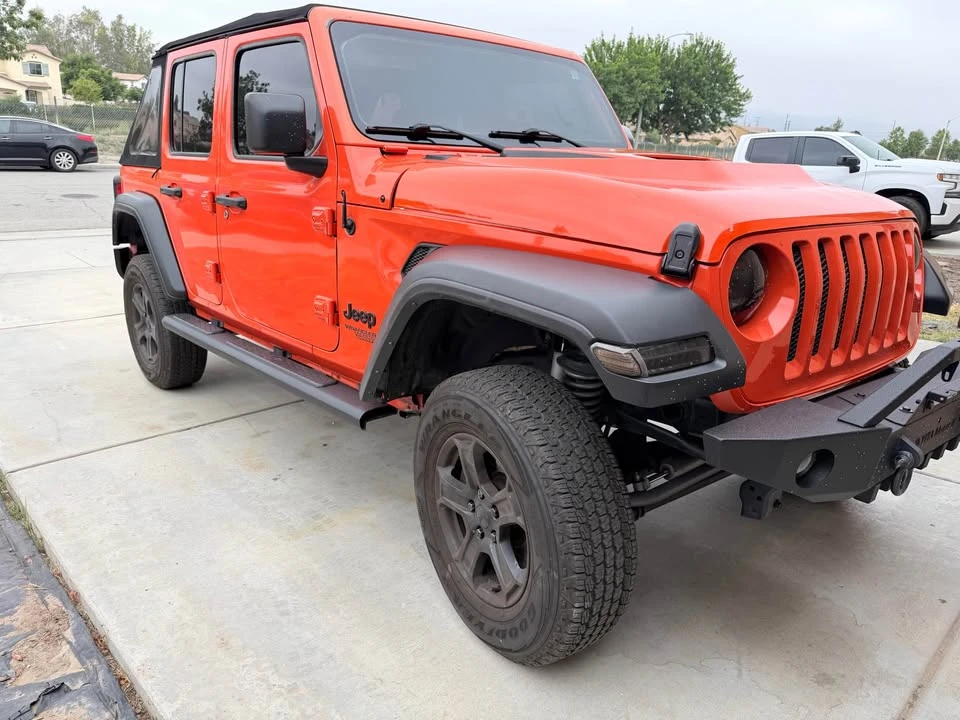 2019 Jeep JL Wrangler - Image 4 of 6
