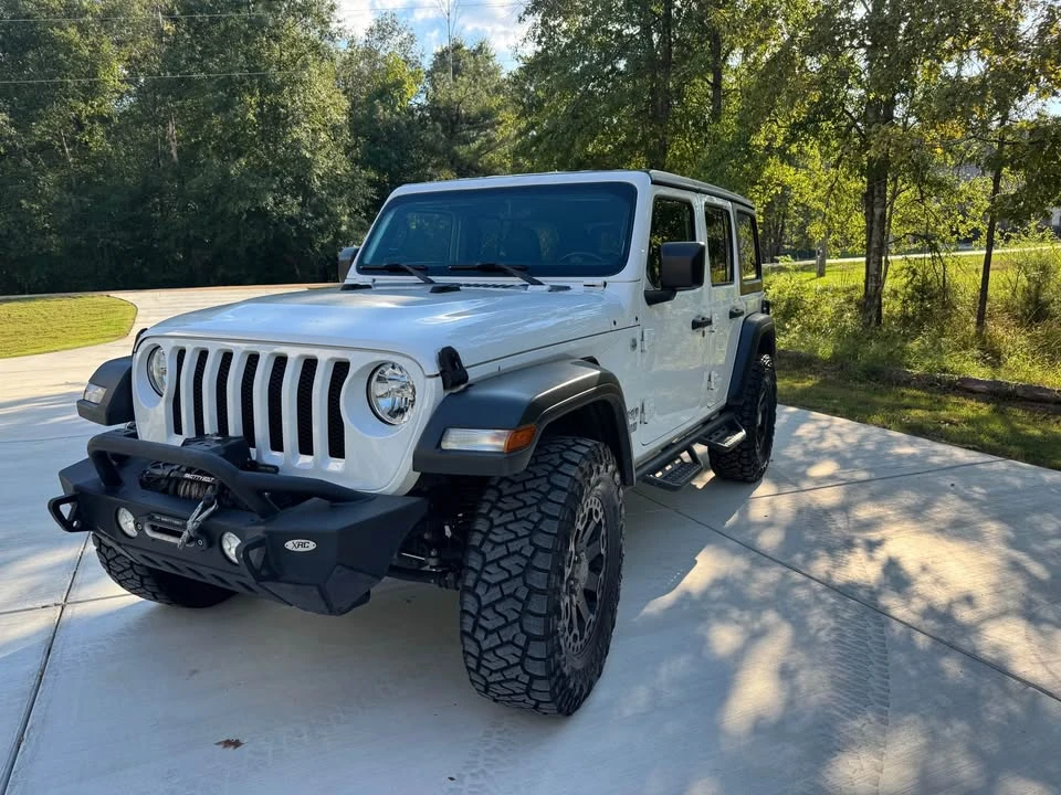 2019 Jeep JL Wrangler - Image 3 of 15